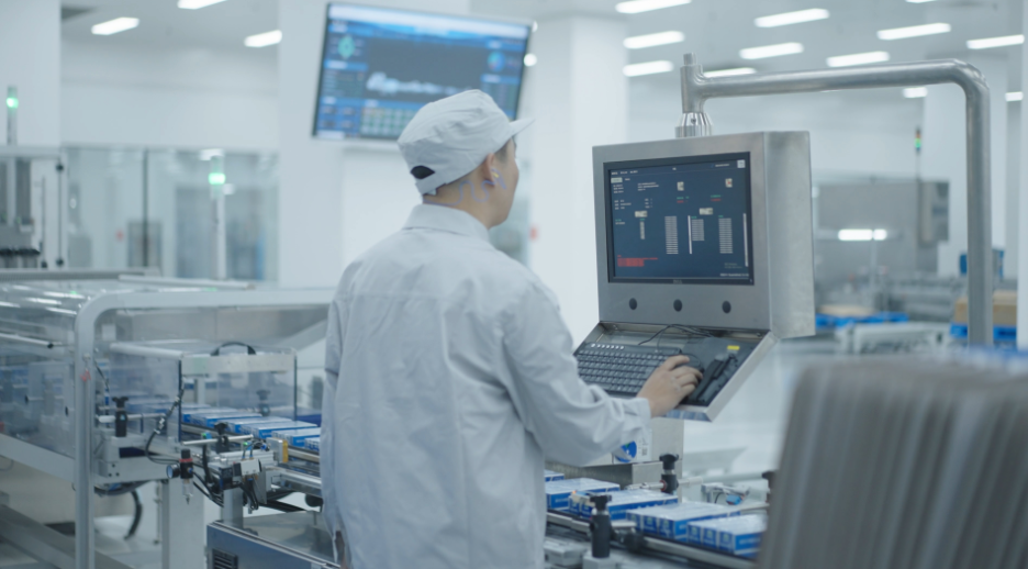 云南白藥集團(tuán)打造全球首座中醫(yī)藥健康品“燈塔工廠”，引領(lǐng)行業(yè)數(shù)字化轉(zhuǎn)型新篇章